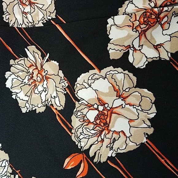 It's A Lehigh Maxi Dress - Picture 12 of 13